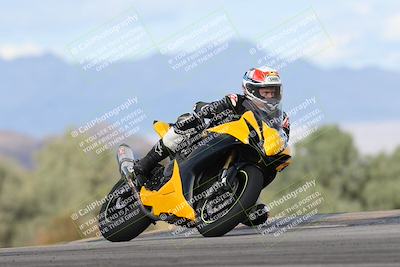 media/Nov-16-2025-Race Pace (Sun) [[8c5fa54630]]/Non Verified Riders (1st 20 Minutes)/7-Turn 9 Entry (210pm)/